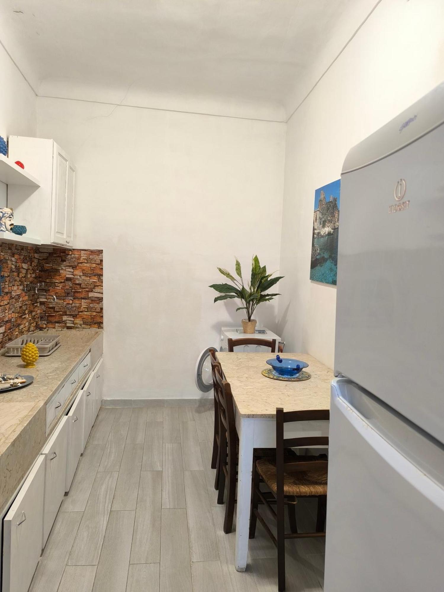 Casa Di Nick Apartment ตราปานี ภายนอก รูปภาพ